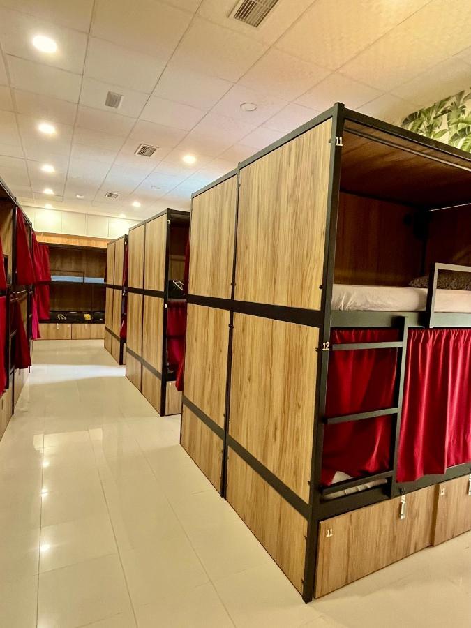Velvet Hostel Madrid Ngoại thất bức ảnh